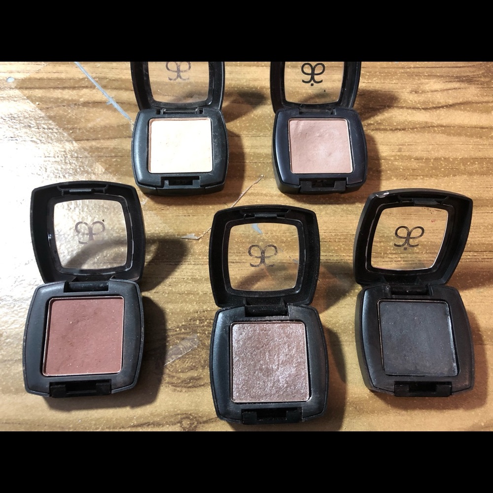Arbonne 5 great condition gently used shadow